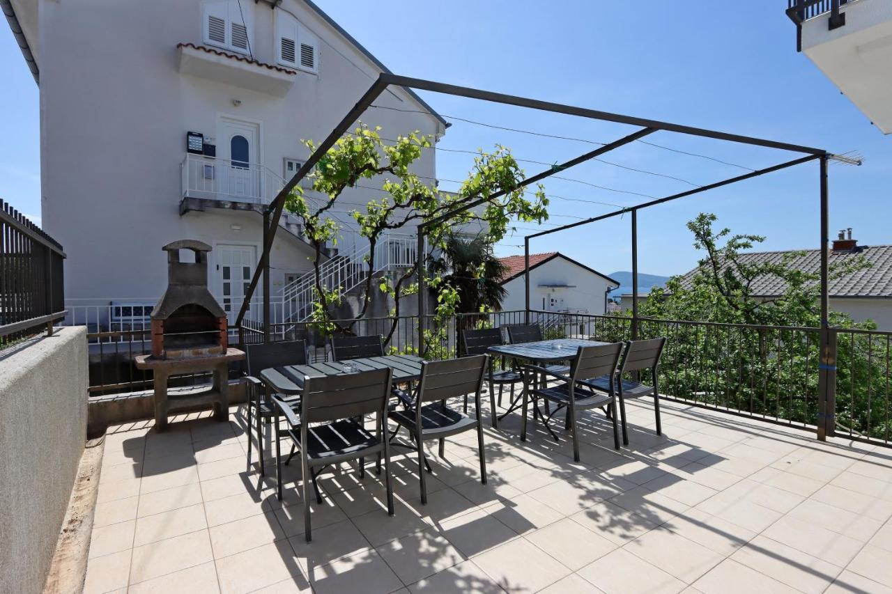 Apartments And Rooms With Parking Space Selce, Crikvenica - 2362 Екстер'єр фото