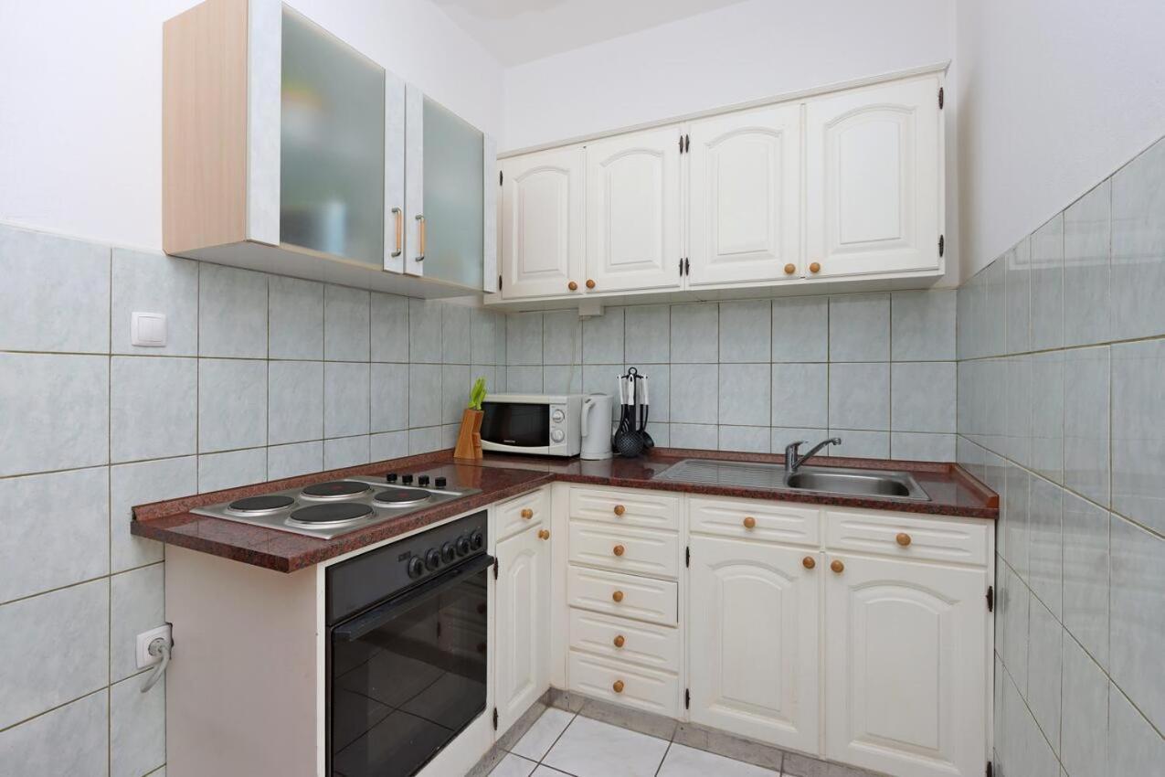 Apartments And Rooms With Parking Space Selce, Crikvenica - 2362 Екстер'єр фото
