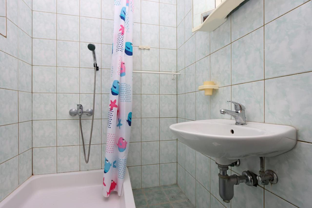 Apartments And Rooms With Parking Space Selce, Crikvenica - 2362 Екстер'єр фото