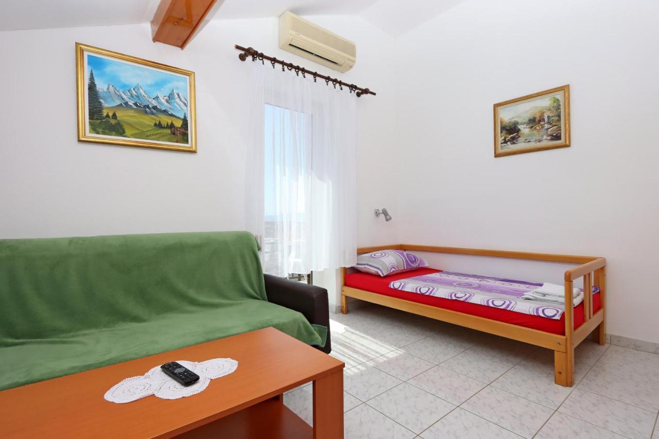 Apartments And Rooms With Parking Space Selce, Crikvenica - 2362 Екстер'єр фото