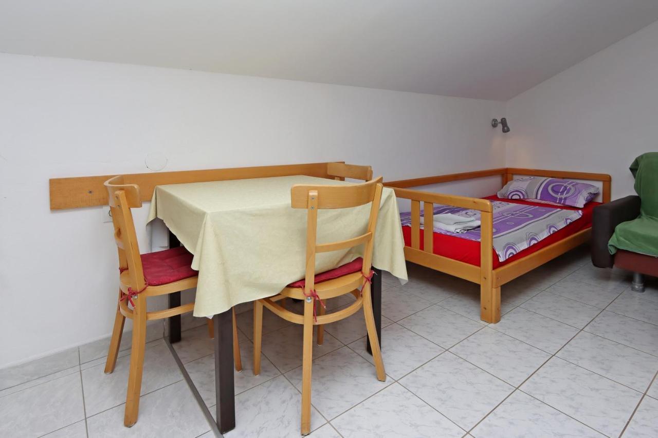 Apartments And Rooms With Parking Space Selce, Crikvenica - 2362 Екстер'єр фото