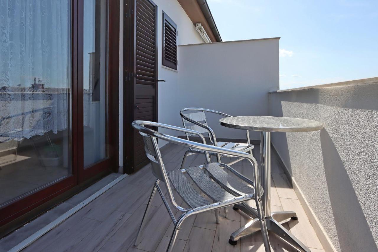 Apartments And Rooms With Parking Space Selce, Crikvenica - 2362 Екстер'єр фото