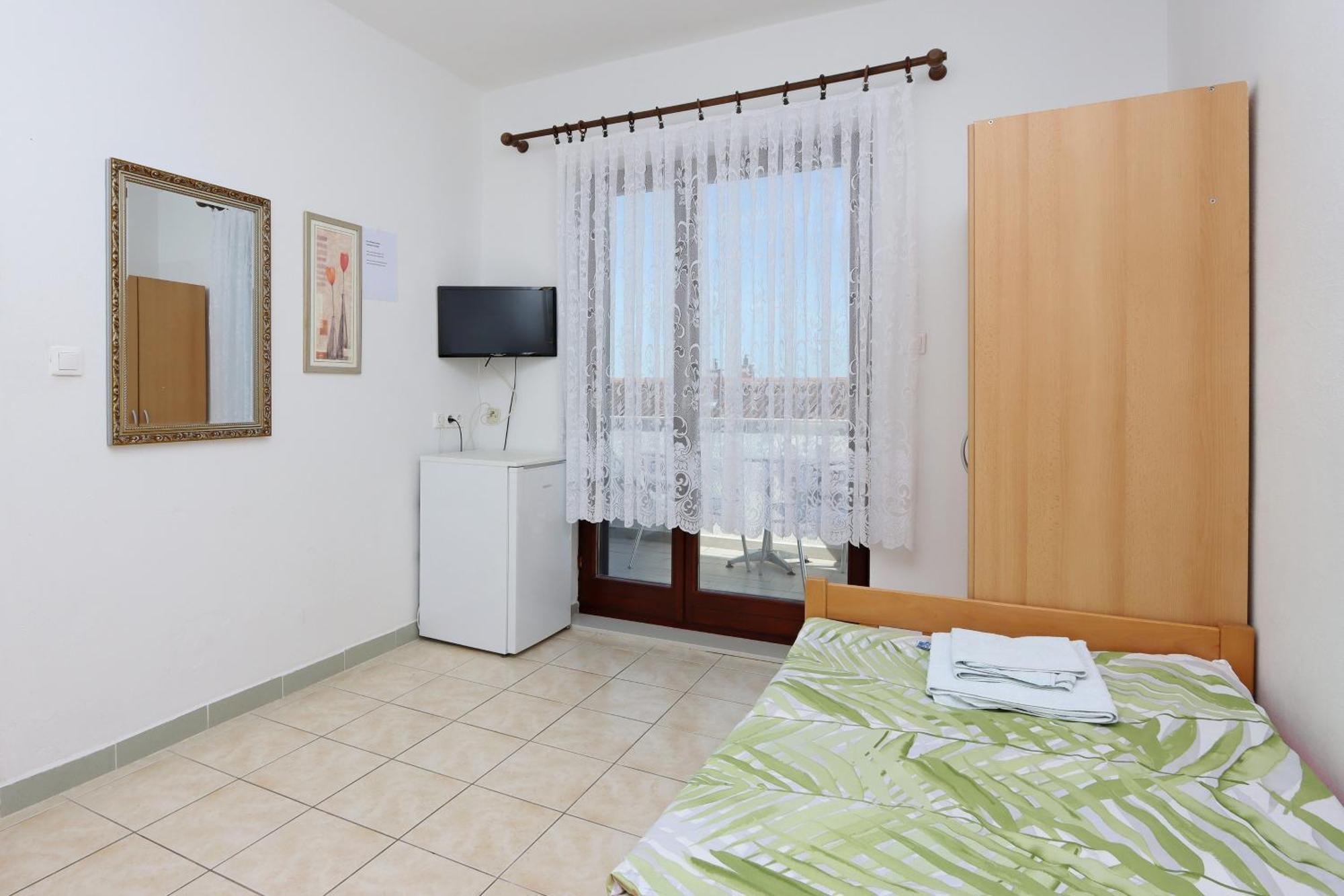 Apartments And Rooms With Parking Space Selce, Crikvenica - 2362 Номер фото